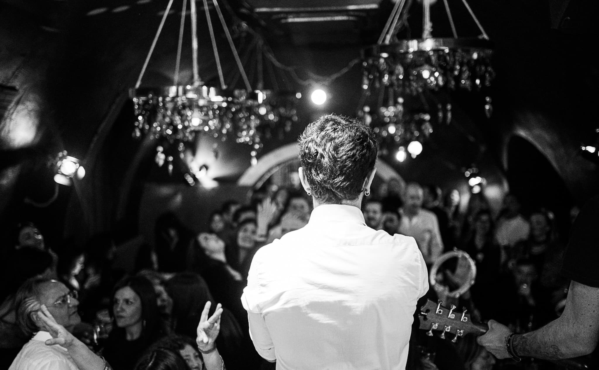 Sergio Di Biase durante un live show